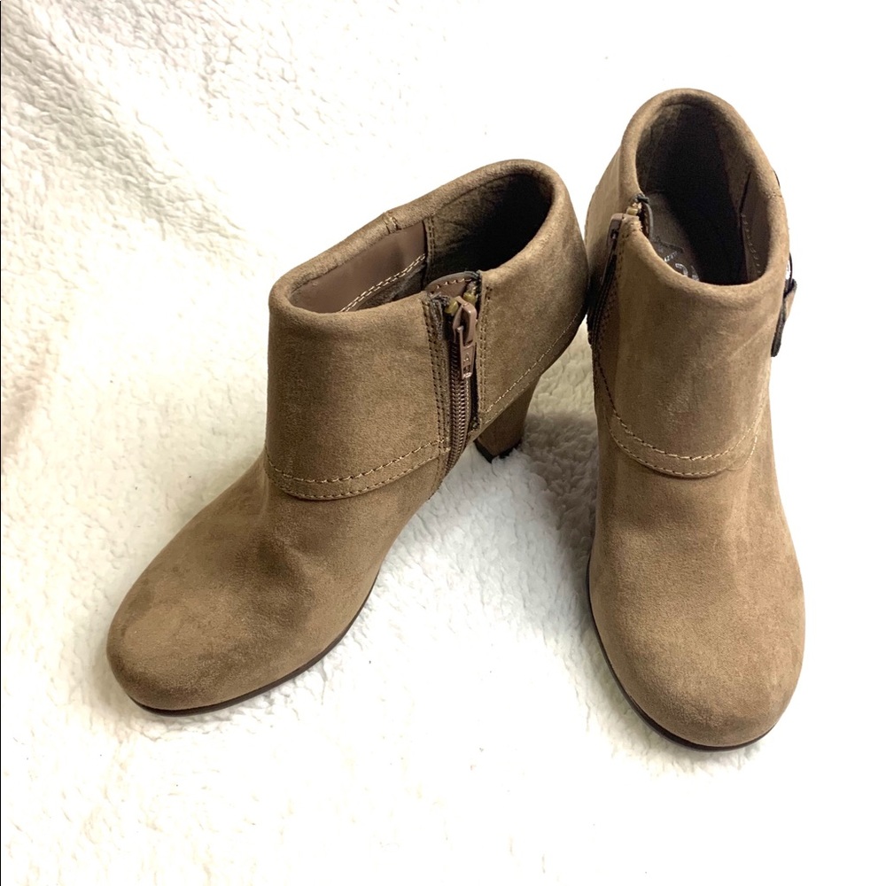 A2 by Aerosoles Women's Heeled Dress Ankle Boots